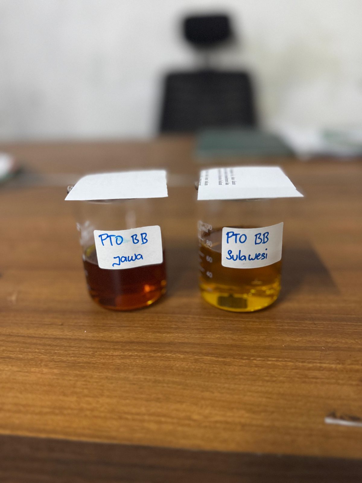 Original oil samples labelled PTO BB Jawa and PTO BB Sulawesi